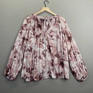 Jennifer Lopez | Purple Tie-Dye Blouse